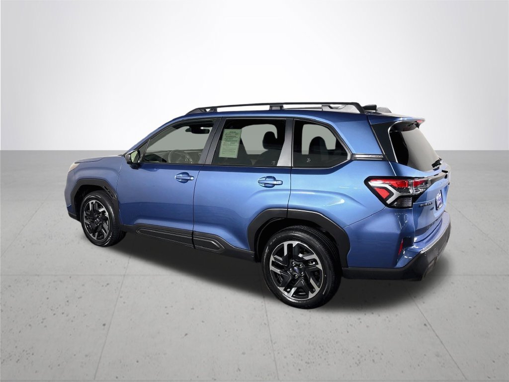Used 2025 Subaru Forester Limited AWD/4WD image 8