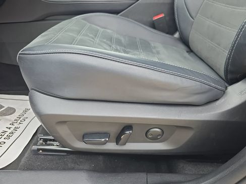 Used 2025 Mitsubishi Outlander SE AWD/4WD image 30