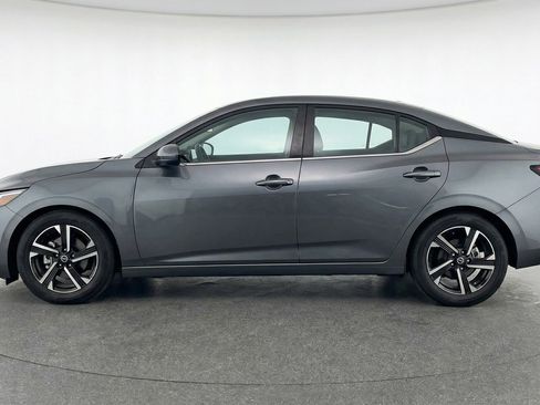 Used 2025 Nissan Sentra SV FWD image 5