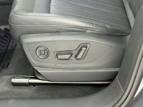 Certified 2024 Audi Q8 e-tron Premium Plus w/ Premium Plus Package AWD/4WD image 14