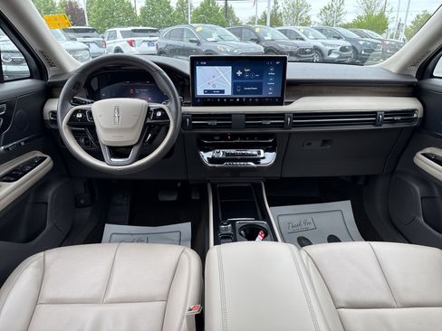 Used 2023 Lincoln Corsair Reserve w/ Equipment Group 201A AWD/4WD image 16