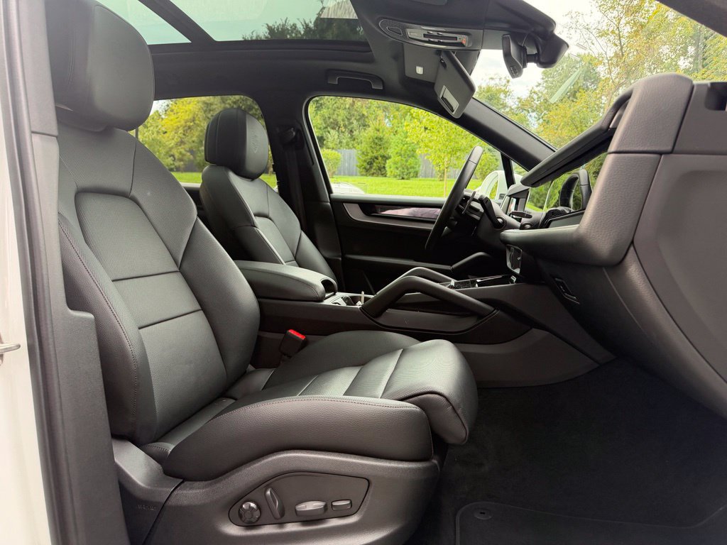 Certified 2026 Porsche Cayenne AWD/4WD image 22