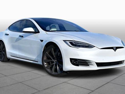 Used 2018 Tesla Model S 75D image 2
