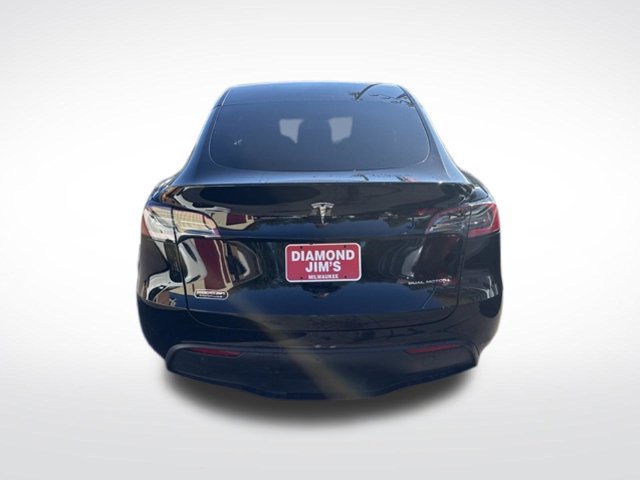 Used 2024 Tesla Model Y Long Range AWD/4WD image 4