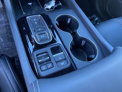 Used 2025 Honda Pilot EX-L image 37