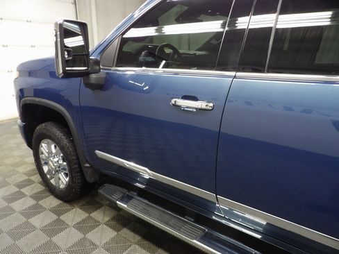Used 2024 Chevrolet Silverado 2500 High Country image 61
