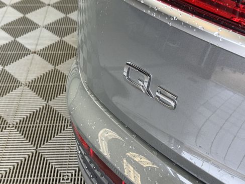 Certified 2023 Audi Q5 2.0T Premium Plus w/ Premium Plus Package AWD/4WD image 16