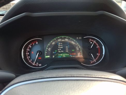Used 2024 Toyota RAV4 XLE AWD/4WD image 20