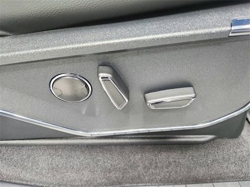 Used 2023 Ford F150 Lariat w/ Equipment Group 502A High image 49