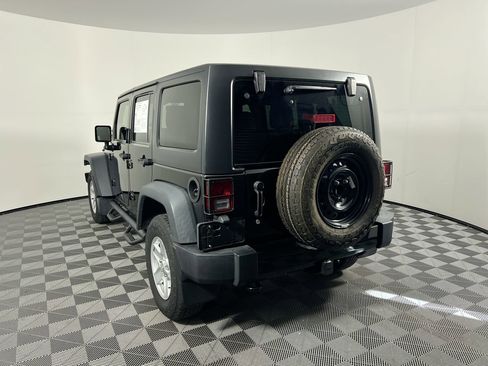 Used 2017 Jeep Wrangler Unlimited Sport image 5
