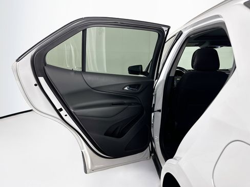 Used 2018 Chevrolet Equinox LT w/ Sun & Infotainment Package image 26