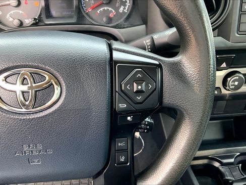 Used 2019 Toyota Tacoma SR image 17