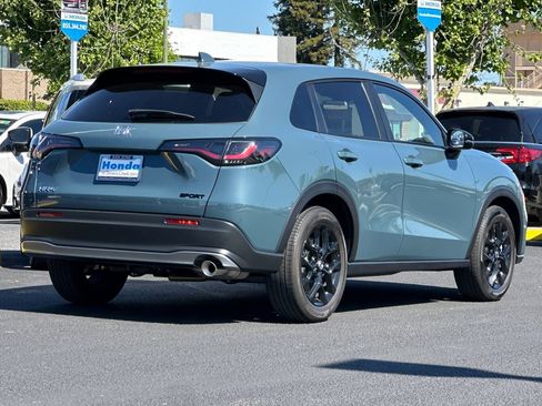 Used 2024 Honda HR-V Sport image 9