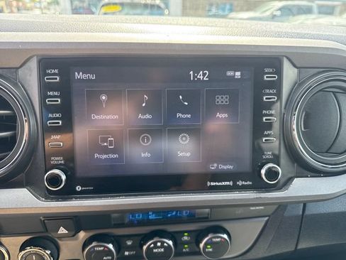 Used 2023 Toyota Tacoma TRD Sport AWD/4WD image 18
