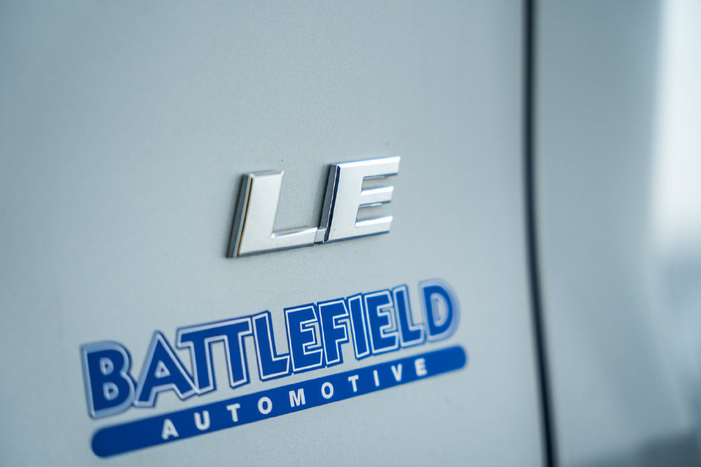 Certified 2025 Toyota RAV4 LE FWD image 9