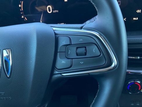 Used 2025 Buick Encore GX Preferred image 16