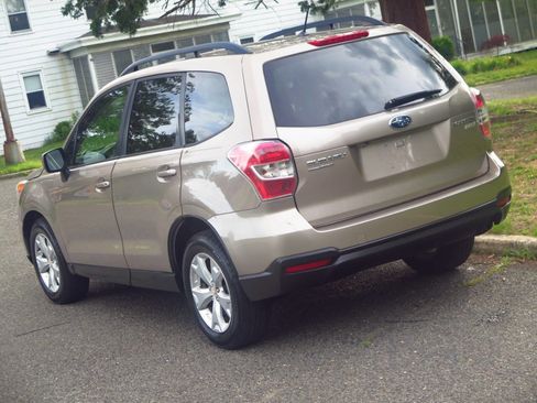 Used 2015 Subaru Forester 2.5i Premium w/ All-Weather Package AWD/4WD image 24