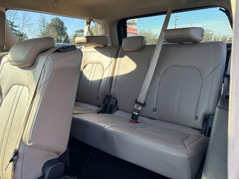 Used 2024 Ford Expedition Max Limited image 16