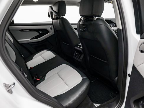 Used 2024 Land Rover Range Rover Evoque Dynamic SE image 71