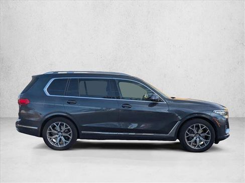 Used 2021 BMW X7 xDrive40i w/ Executive Package image 4