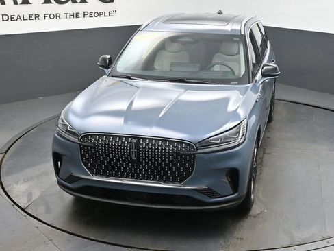 Used 2025 Lincoln Aviator Reserve w/ Equipment Group 201A AWD/4WD image 48