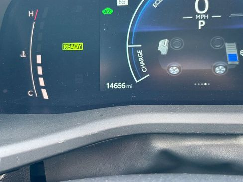 Certified 2025 Toyota Camry SE FWD image 34
