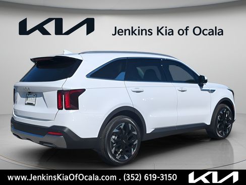 New 2026 Kia Sorento EX w/ EX Premium Package FWD image 3