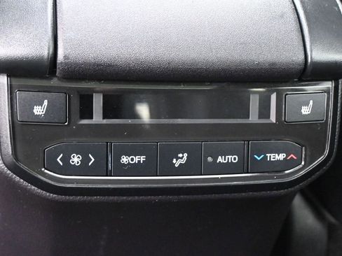 Used 2023 Toyota Highlander Platinum image 21