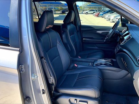 Used 2023 Honda Passport TrailSport image 9