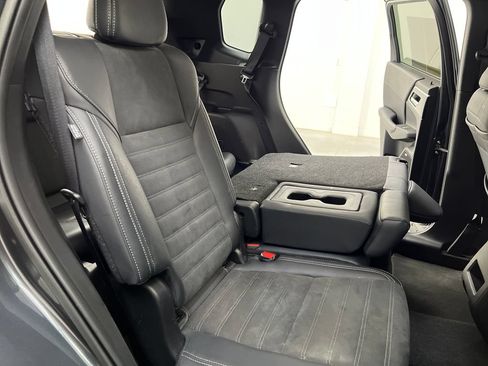 Used 2025 Mitsubishi Outlander SE AWD/4WD image 25
