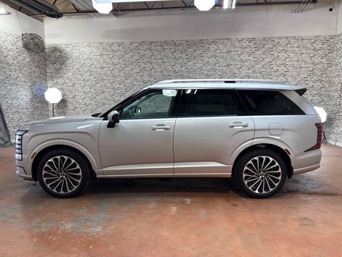 New 2026 Hyundai Palisade Calligraphy FWD image 4