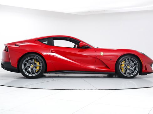 Certified 2020 Ferrari 812 Superfast image 9