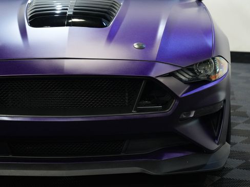 Used 2018 Ford Mustang GT Premium w/ GT Performance Package RWD image 10