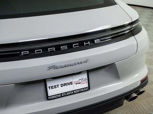New 2026 Porsche Panamera 4 E-Hybrid image 37