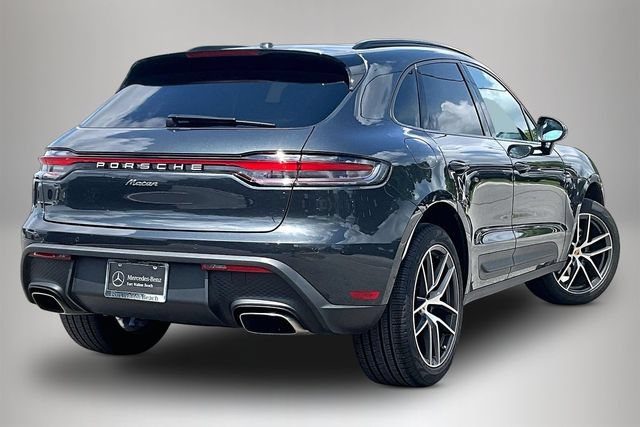 Used 2025 Porsche Macan AWD/4WD image 4