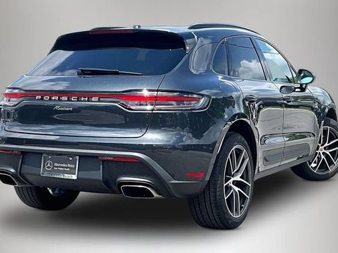 Used 2025 Porsche Macan AWD/4WD image 4