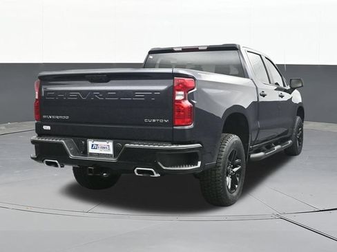 Used 2023 Chevrolet Silverado 1500 Custom Trail Boss AWD/4WD image 13