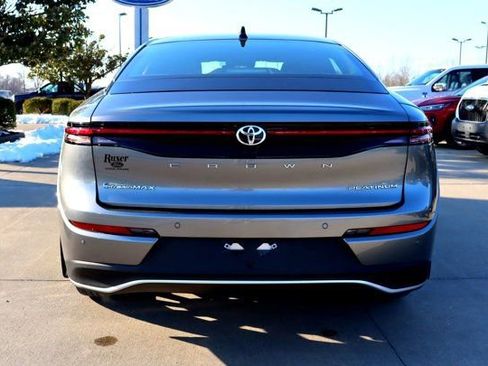 Used 2026 Toyota Crown Platinum image 4