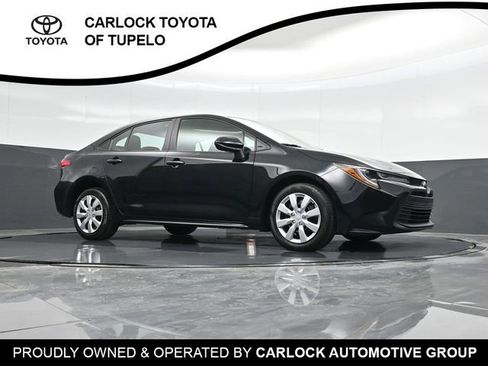 Used 2024 Toyota Corolla LE image 14