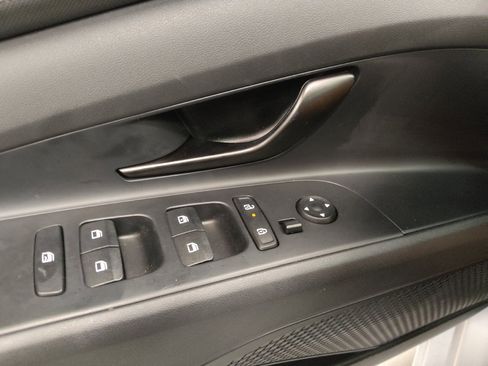Used 2025 Hyundai Elantra Sport FWD image 27