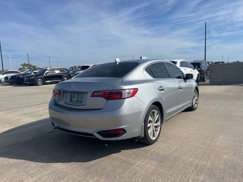 Used 2018 Acura ILX w/ Premium Package image 3