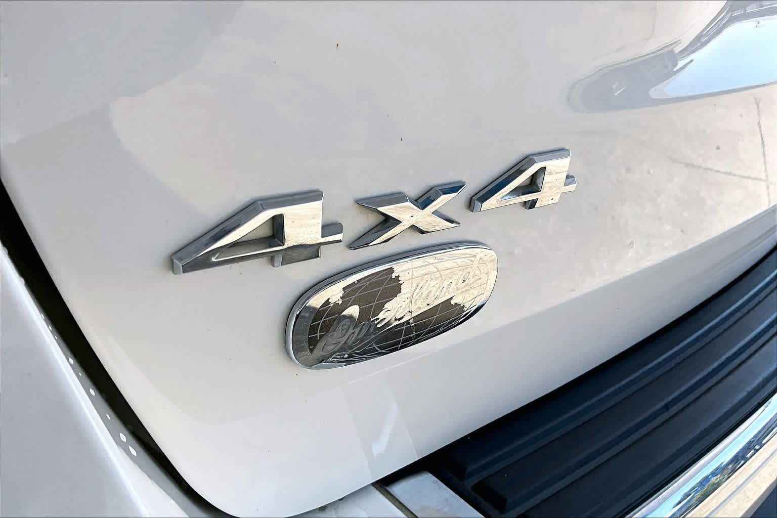Used 2012 Jeep Grand Cherokee Overland AWD/4WD image 9