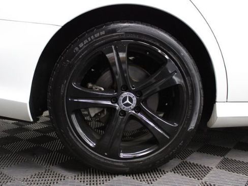 Used 2018 Mercedes-Benz E 300 4MATIC w/ Premium 1 Package image 5