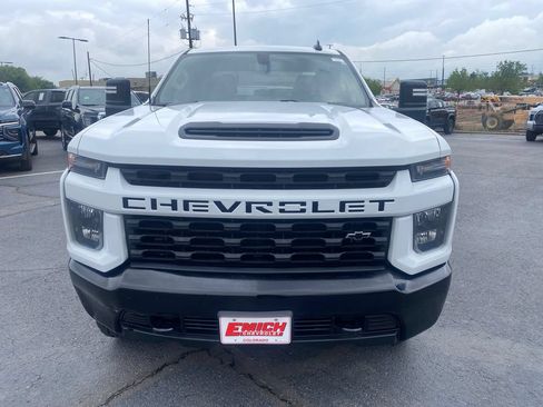 Used 2022 Chevrolet Silverado 2500 Custom w/ Custom Value Package AWD/4WD image 8