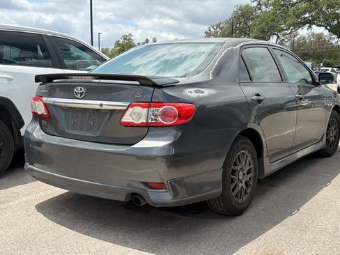 Used 2011 Toyota Corolla S image 4