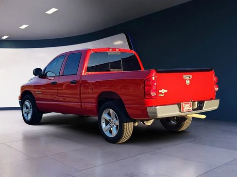 Used 2008 Dodge Ram 1500 Truck SLT image 3