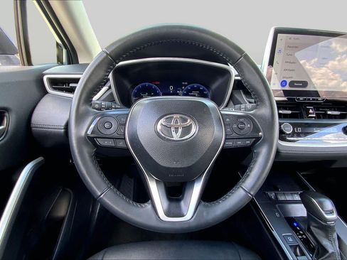 Certified 2026 Toyota Corolla Cross XLE FWD image 6