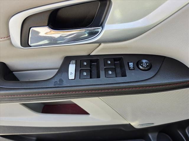 Used 2011 GMC Terrain SLT AWD/4WD image 25