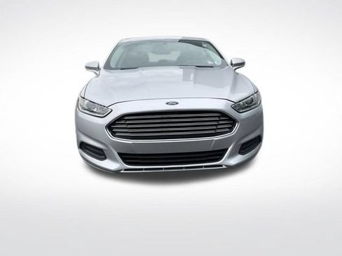 Used 2016 Ford Fusion SE FWD image 11