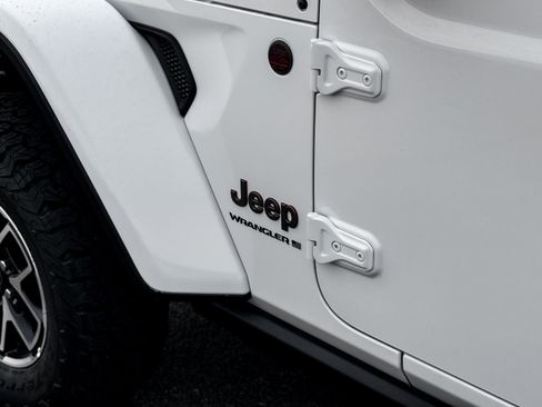 New 2026 Jeep Wrangler Unlimited Rubicon AWD/4WD image 10